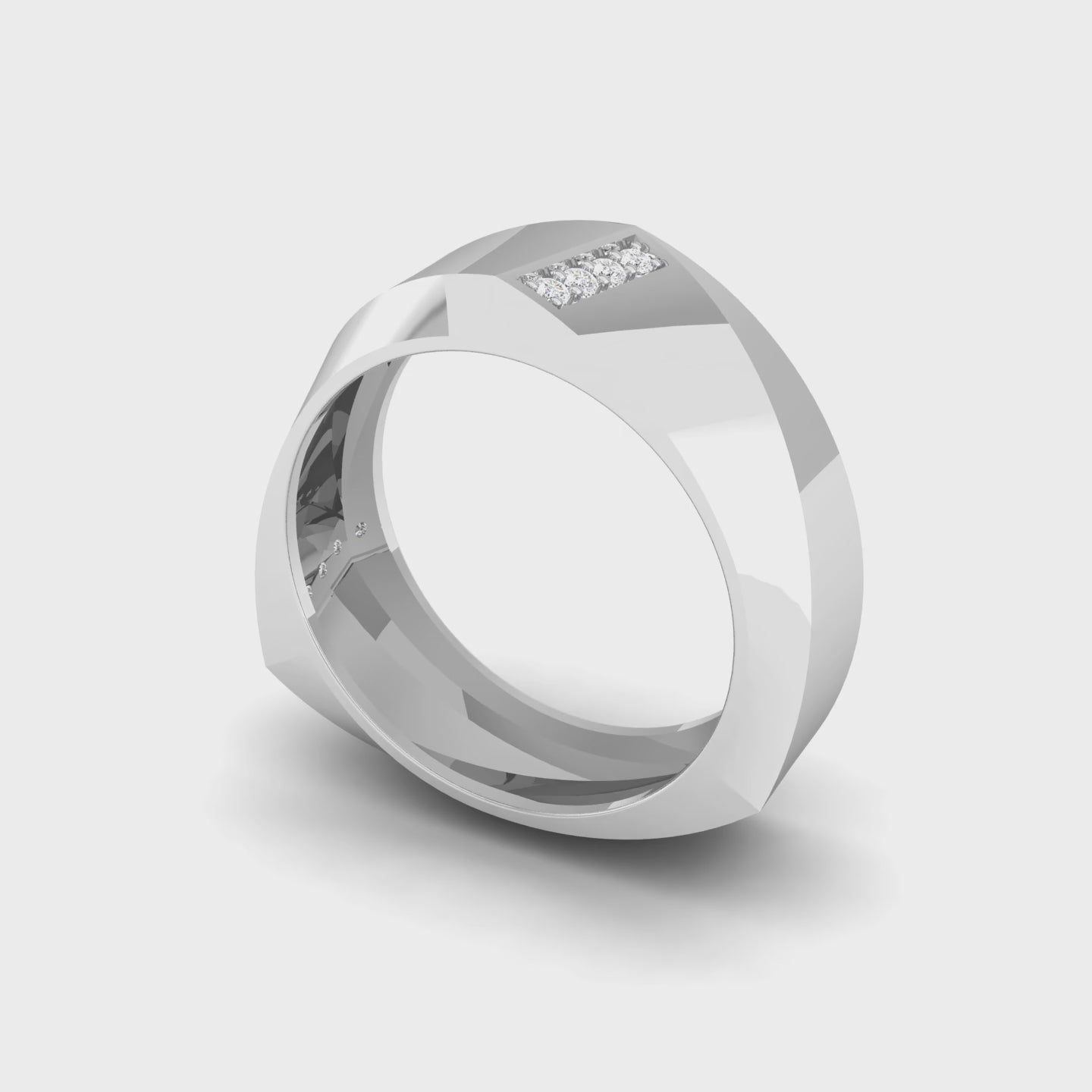 Trilateralis Ring